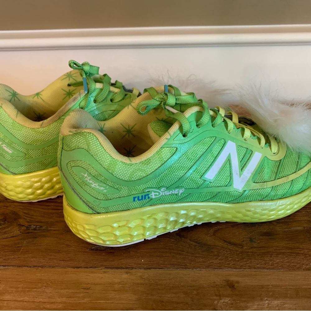 Sz 6 runDisney Tinkerbell running shoes